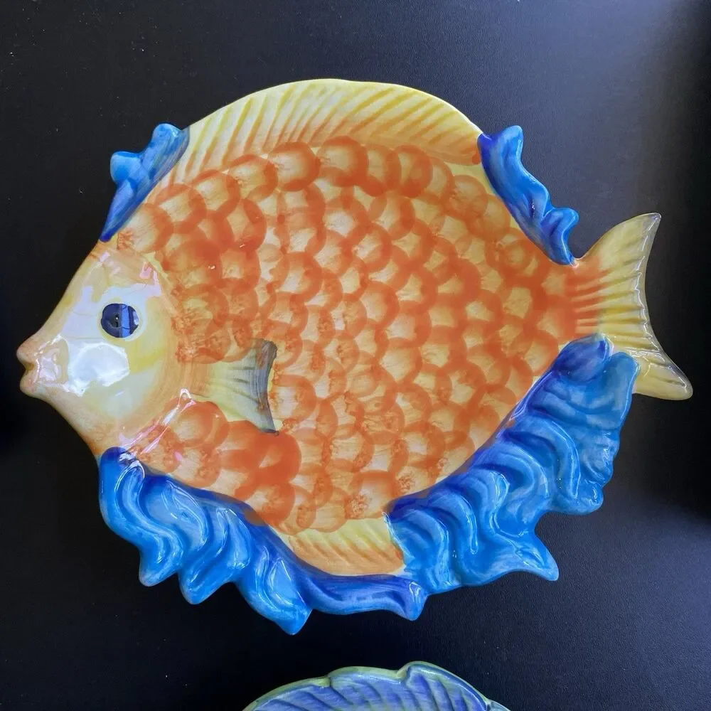 Pier 1 One Lot Of 4 Hand Painted Brightly Colored Mix & Match Fish Plates
